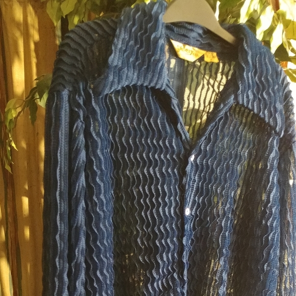 Blue Ruffle Shirt - Size XL - By GALLERY LTD - Picture 7 of 8